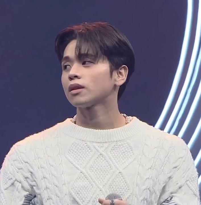 pogi naman ng bebe ko 💙✨

HORI7ON LUNOD SA ALLOUTSUNDAYS  
 
#VINCI #빈치 #HORI7ON #호라이즌