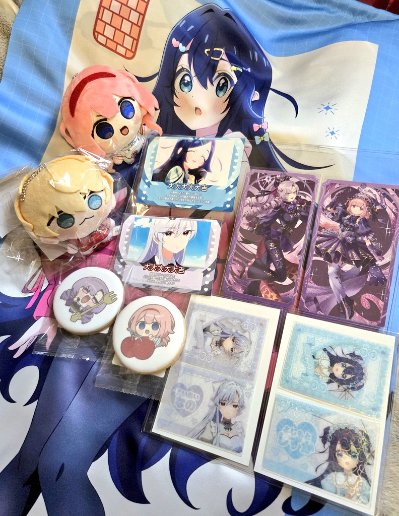 こちらのタペストリー含めて！！！ささみぃさんにお譲り、代行いただけ