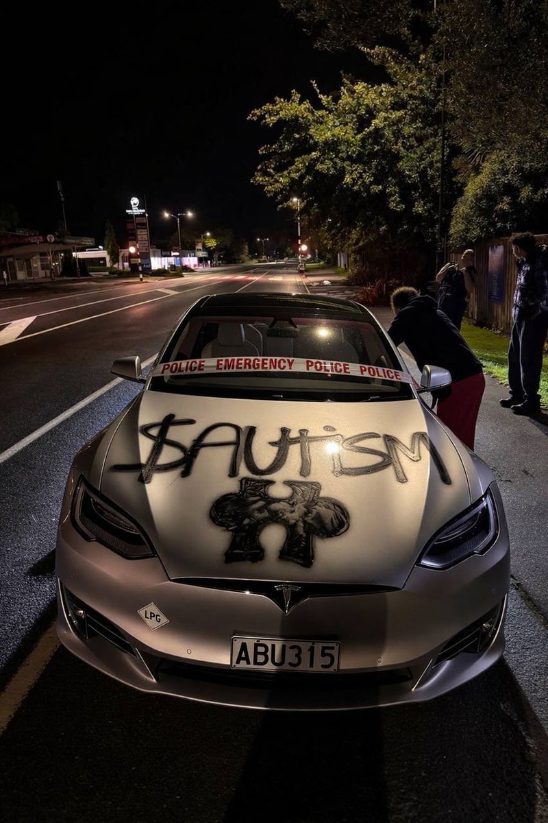 Splashie tweet media