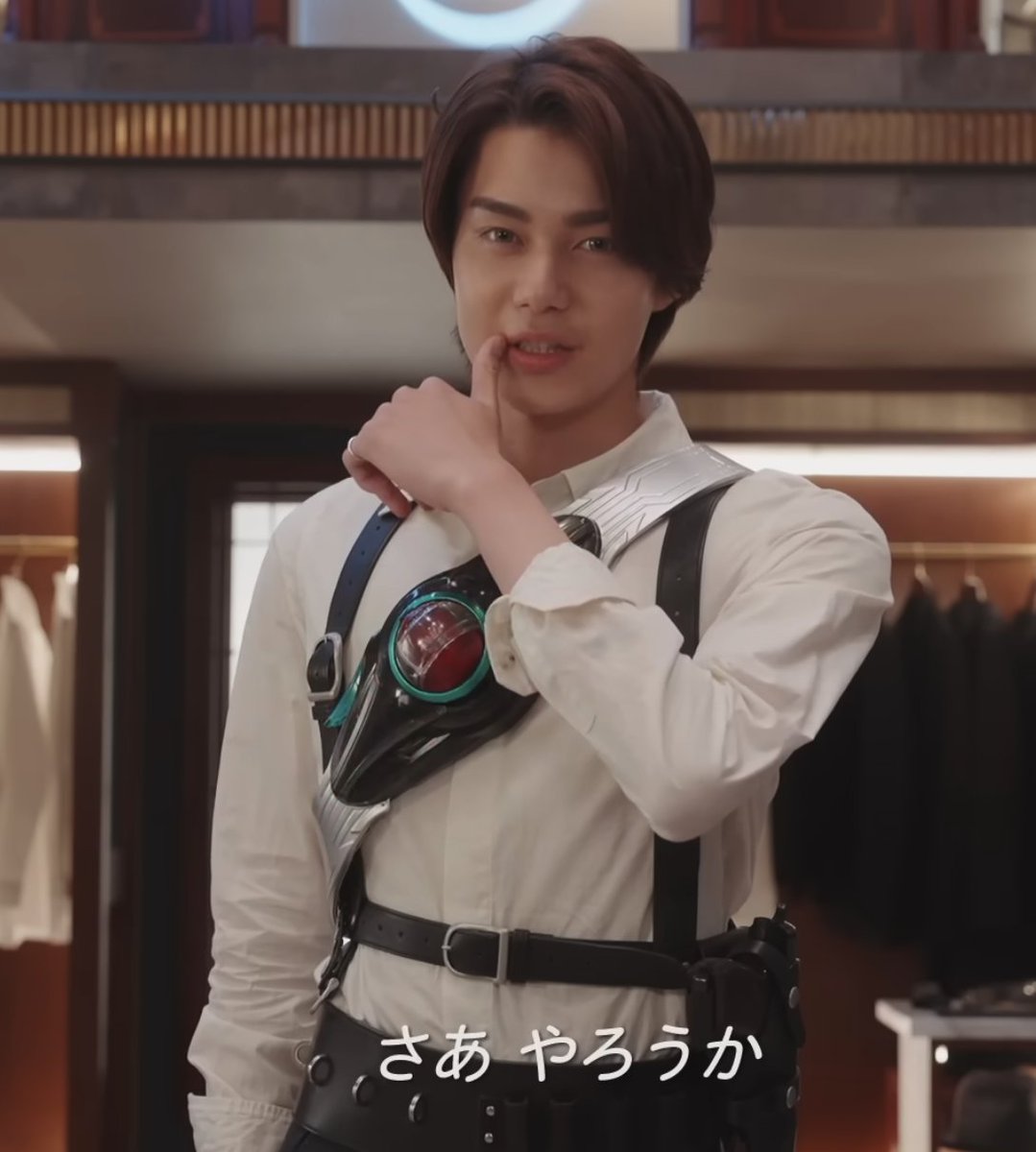 万津 莫 (仮面ライダーゼッツ)さんの衣装がBlack on Blackみたいだね☺️
