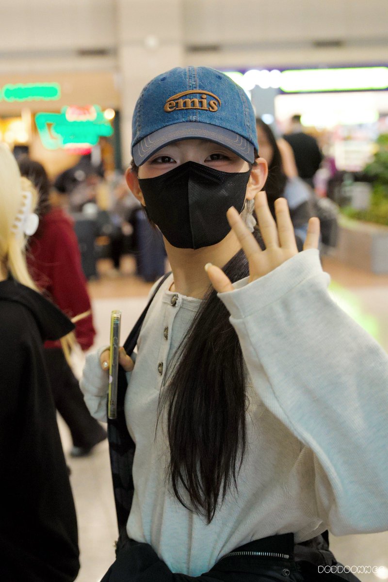 떠뚠니 tweet media