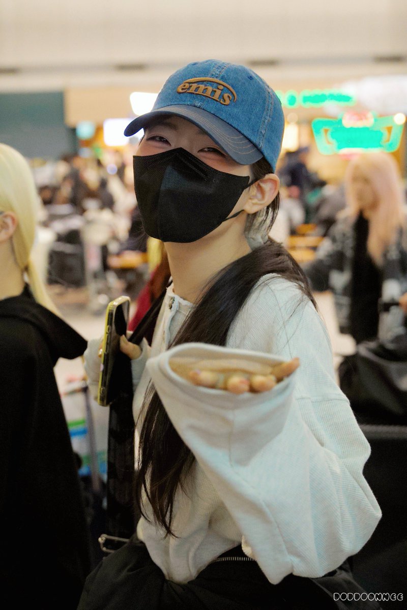 떠뚠니 tweet media