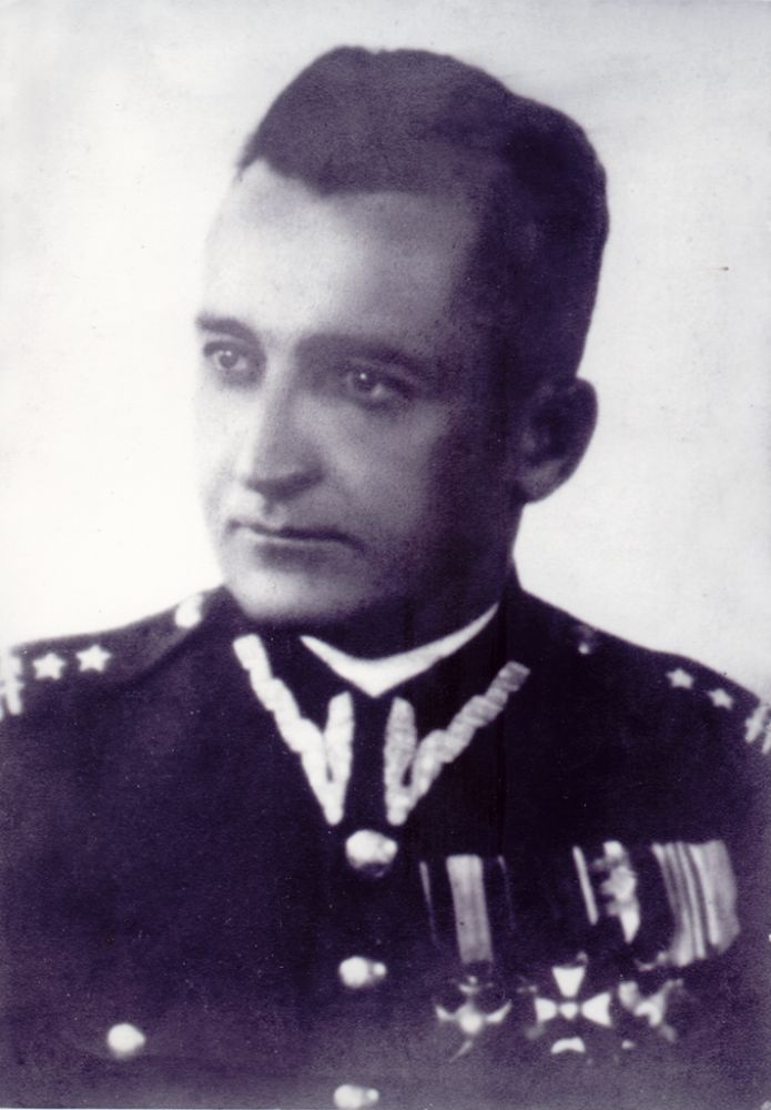 Nie jesteśmy żadną bandą, tak jak nas nazywają zdrajcy i wyrodni synowie naszej ojczyzny. My jesteśmy z miast i wiosek polskich. My chcemy, by Polska była rządzona przez Polaków oddanych sprawie i wybranych przez cały Naród, a ludzi takich mamy, którzy i słowa głośno nie mogą