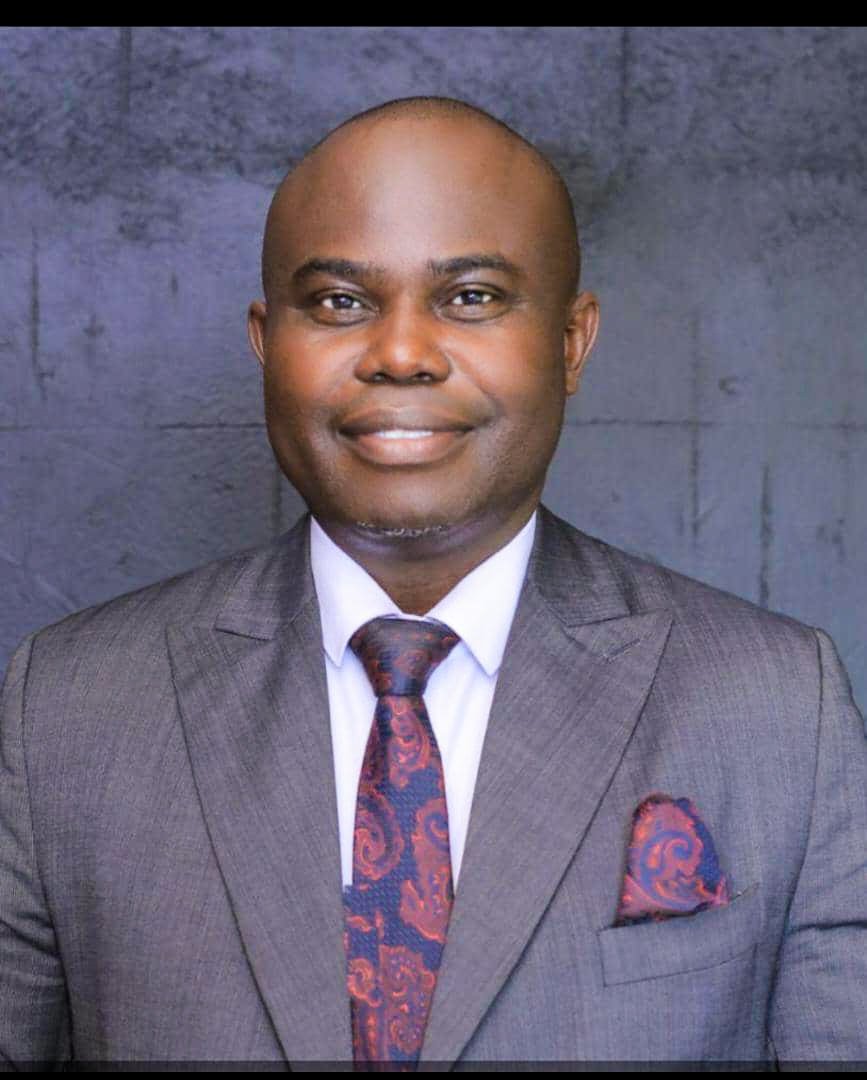 MBUMSA_OFFICIAL's tweet photo. We proudly CONGRATULATE our former Dean, Prof. @joseph_ngonzi upon his appointment as the new Deputy Vice Chancellor (Academic Affairs) at @MbararaUST 🎉👏🏽. Your visionary leadership and commitment to excellence will always inspire us.🤸 https://t.co/ZNsz4ubkRD