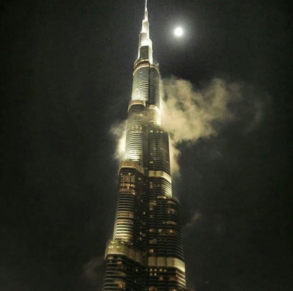 oc_fxx's tweet photo. Dubai’s biggest symbols of luxury, wealth and capitalism suddenly no longer look untouchable.

Burj Al Arab.
Palm Jumeirah.
Dubai Airport.
For years people were sold the idea that power games would bring prosperity.
In the end, they only bring escalation fear and destruction. https://t.co/Z7hEWMK7J9