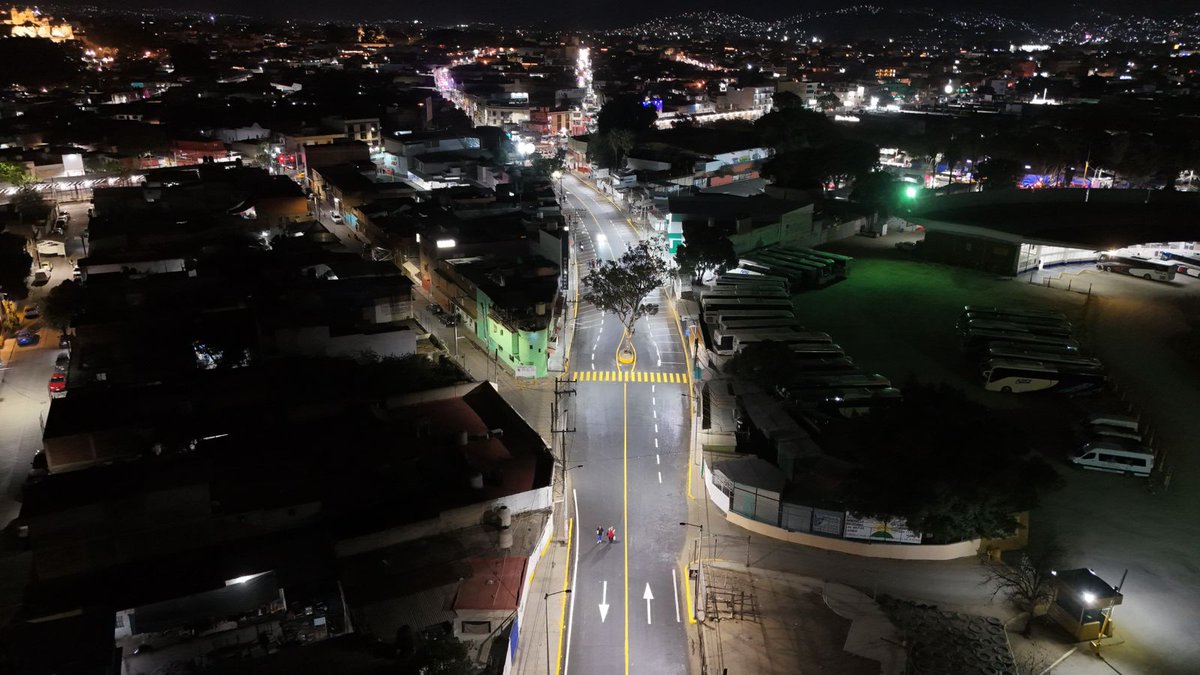 Transforma Salomón Jara 242 calles de la Zona Metropolitana de Oaxaca en Senderos Seguros para una movilidad sin riesgos y sin  temor

Da click aquí 👇
facebook.com/share/p/1B1HZv…

#Oaxaca #Noticias #Estados