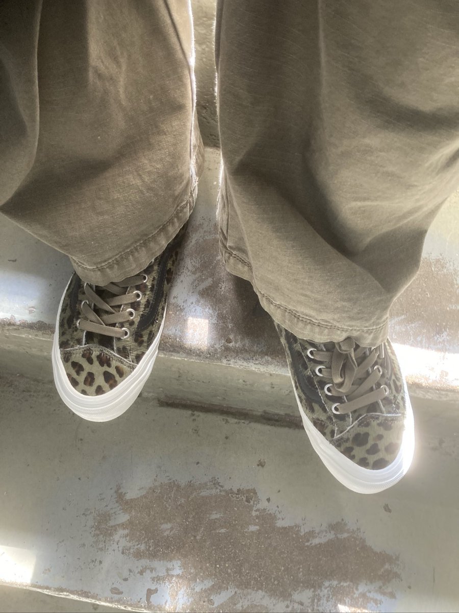 kimtv's tweet image. #BHMKOTD5 Day 28 - “All of this has happened before. All of this will happen again.” Review, recast and refresh for the next… @Vans Old Skool 36 Premium “Pony Cheetah Olive” #texture #sneakers #BHMKOTD