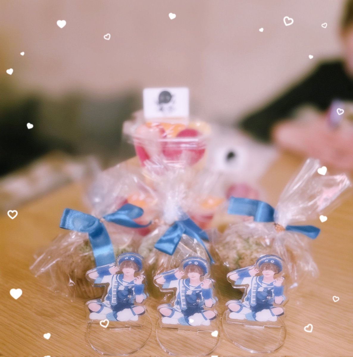 もねたん tweet media