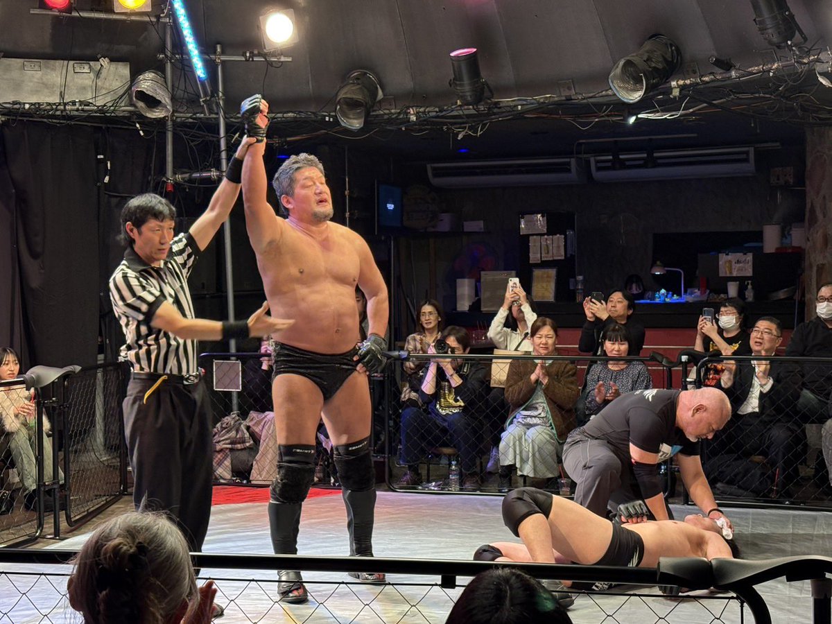 chikashitsu_m's tweet photo. 「DUNGEON FIGHT東京大会」
2026.2.27
観衆：限定60名（満員）

▼スペシャルワンマッチ（オープンフィンガーグローブマッチ　1/無制限）
〇石川修司（12分48秒　KO勝ち） 野村直矢  ●
#ダンジョンファイト
#地下室マッチ
#野村直矢
#石川修司
#リアルブラッド https://t.co/OIJ9CfdgPc