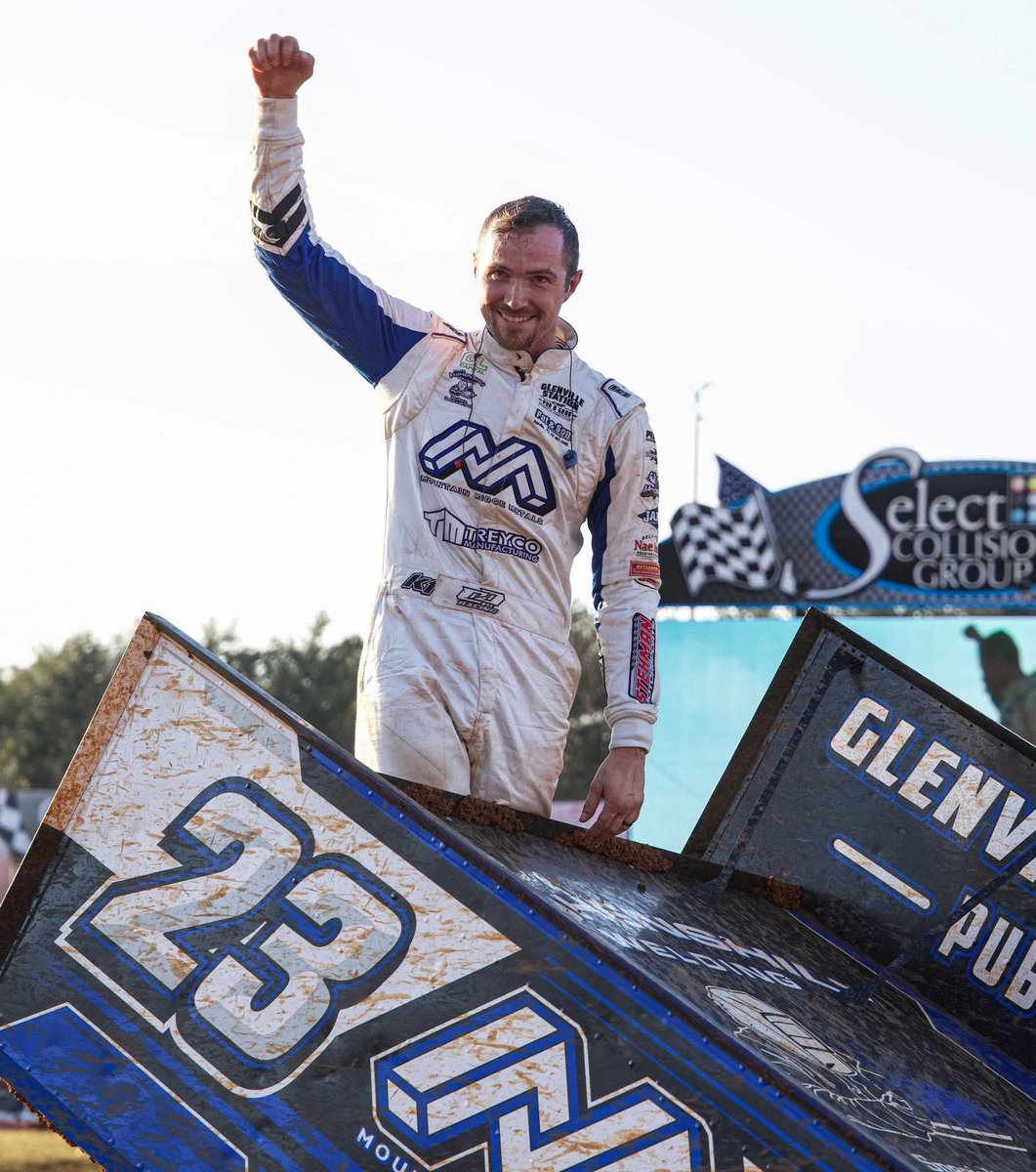 XXXRaceCo's tweet photo. Great job Chase Dietz Racing - CDR on the WIN tonight at Lincoln Speedway. Congratulations Chase &amp; Stehman Motorsports.
#RaceHard #TeamTripleX #TripleXWIN https://t.co/YIbMpGXgqI