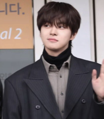 bbleoba's tweet photo. 이남자가 25살인게 처좋고 억빠하고싶다
쇼타렝땐 볼 수 없었던 어른렝의 맛이 느껴짐 https://t.co/wUxRNO1joG
