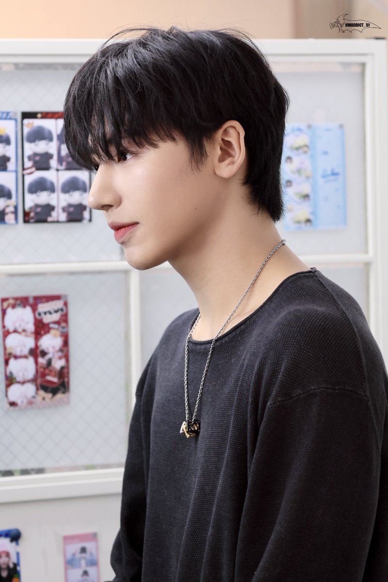 250819
인생네컷 촬영 중

#YANGDONGHWA #양동화 #POLARIX