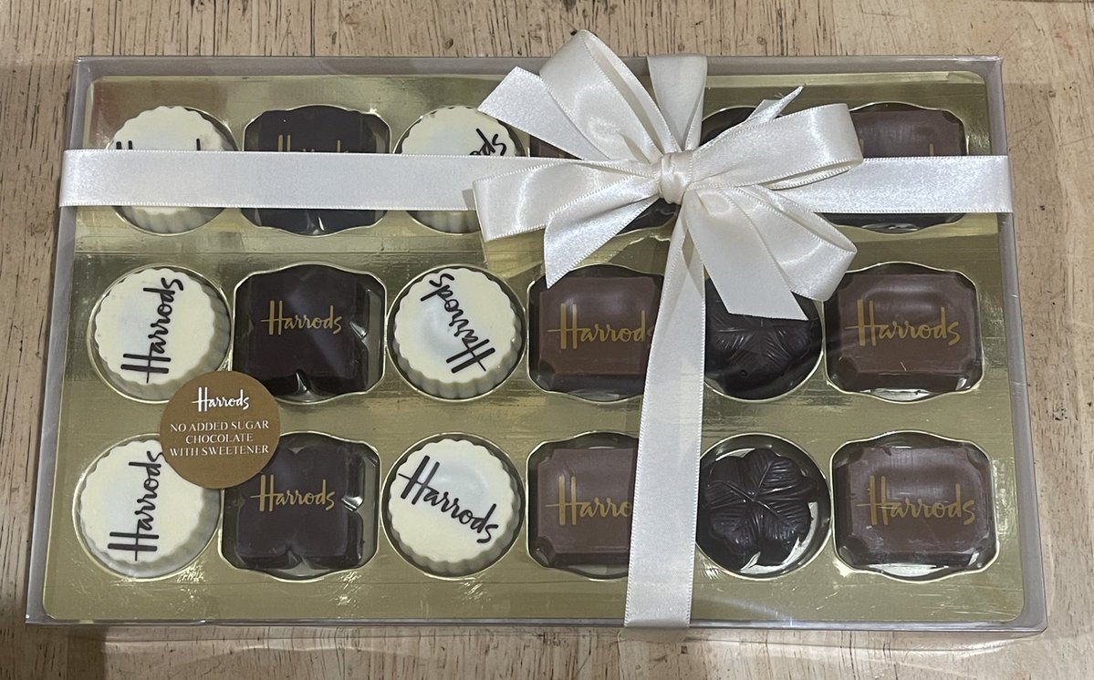 お土産で頂いた 憧れのハロッズのチョコに フォートナム&メイソンの