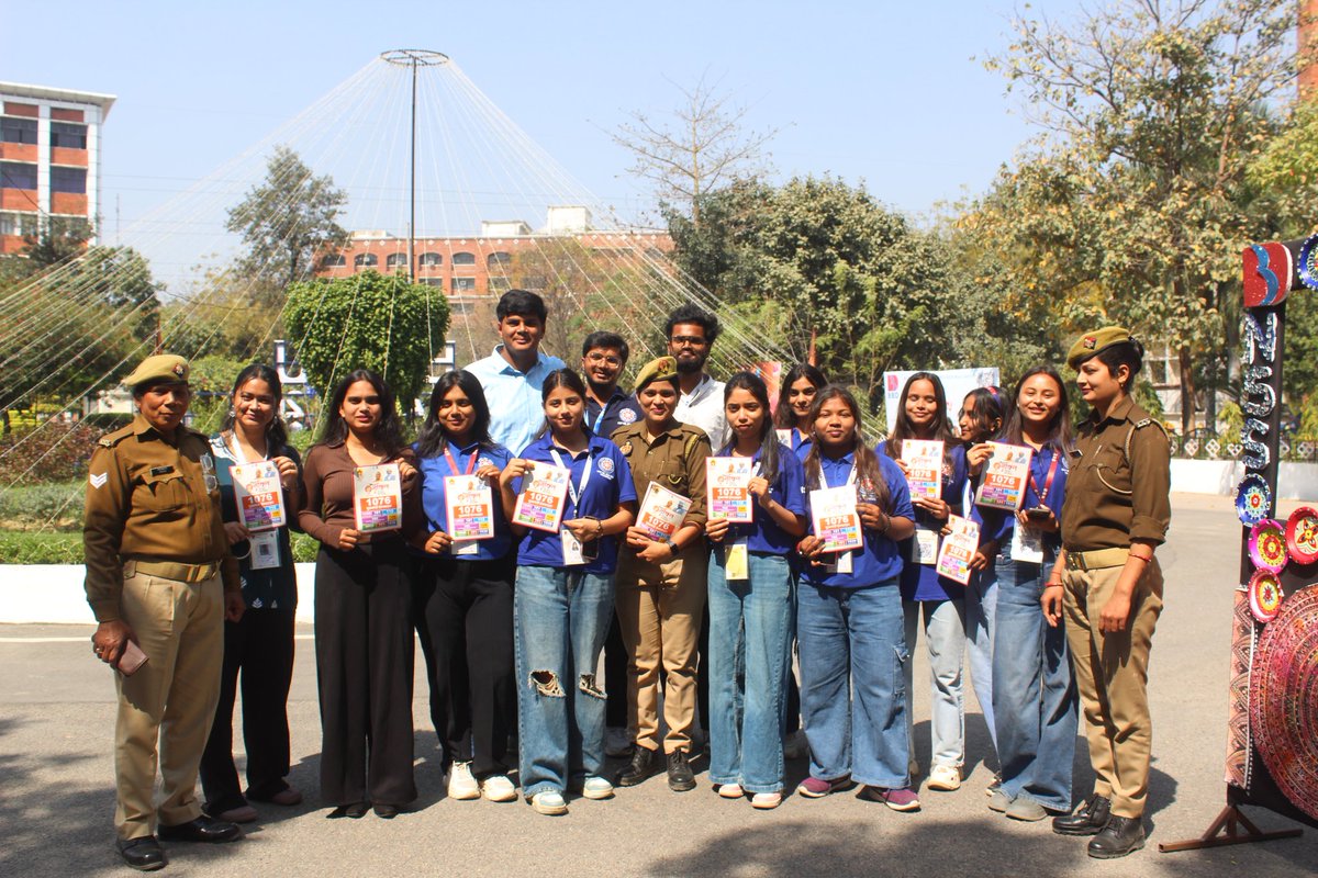 nss_bbdu's tweet photo. Smiles, teamwork &amp; vibrant energy at UTKARSH 2026!  The NSS stall became a space for fun, learning &amp; meaningful moments. Proud of our volunteers for making every interaction inspiring and impactful. 
#nss #nssbbdu #nssrdlucknow #nssuttarpradesh #nssindia #bbduniversity https://t.co/9oK2tw096s