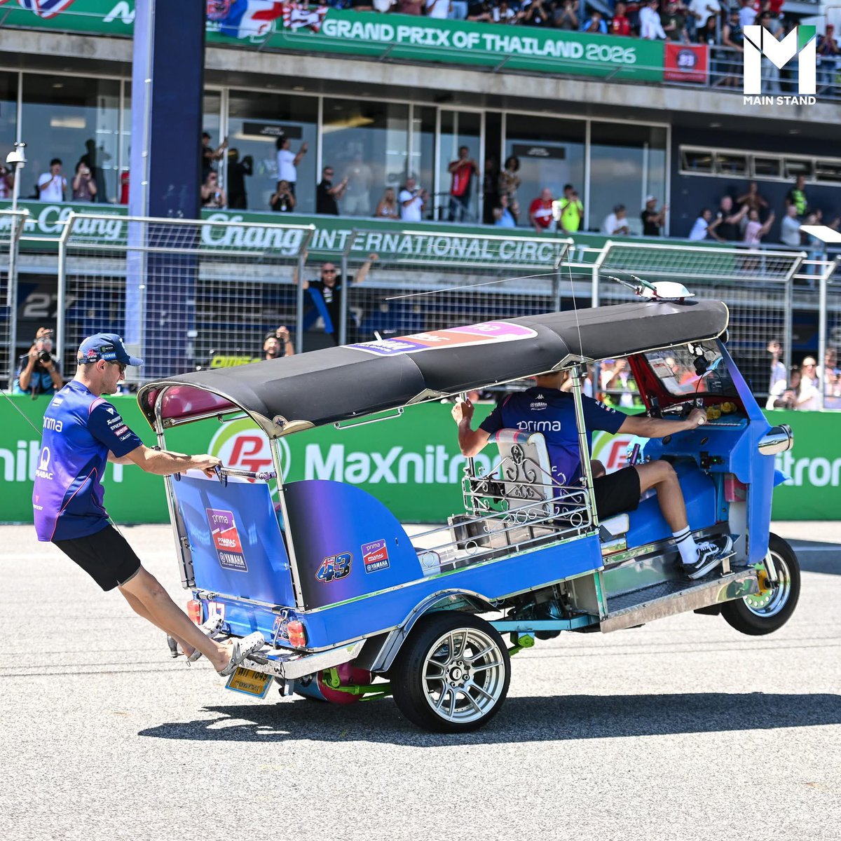 FAT_Peterrr's tweet photo. MotoGP riders hit the track in Thai Tuk-Tuks at the 2026 season opener at Chang International Circuit 🇹🇭🔥
Rider Parade just got legendary speed meets Thai style!
✅ What a warm-up before race day! ✨😎👍🏼
Credit: MainStand
#MotoGP #MotoGP2026 #ThaiGP #Buriram #ChangCircuit https://t.co/S2czJev5ir