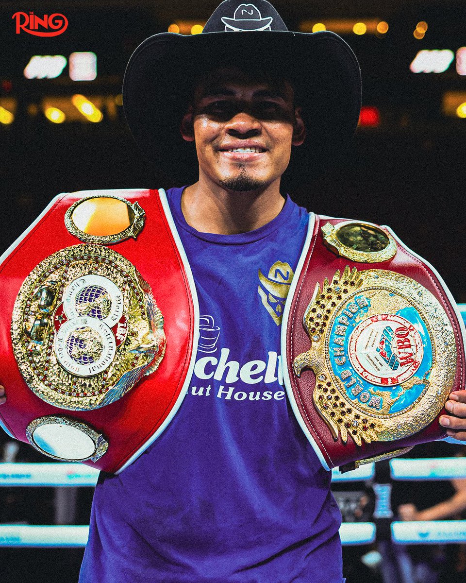 Intenxsifys's tweet image. Navarrete Unified World Champ. Lets go 🔥🥊🏆🇲🇽🏆 Great fight tonight. He gave the fans an entertaining fight