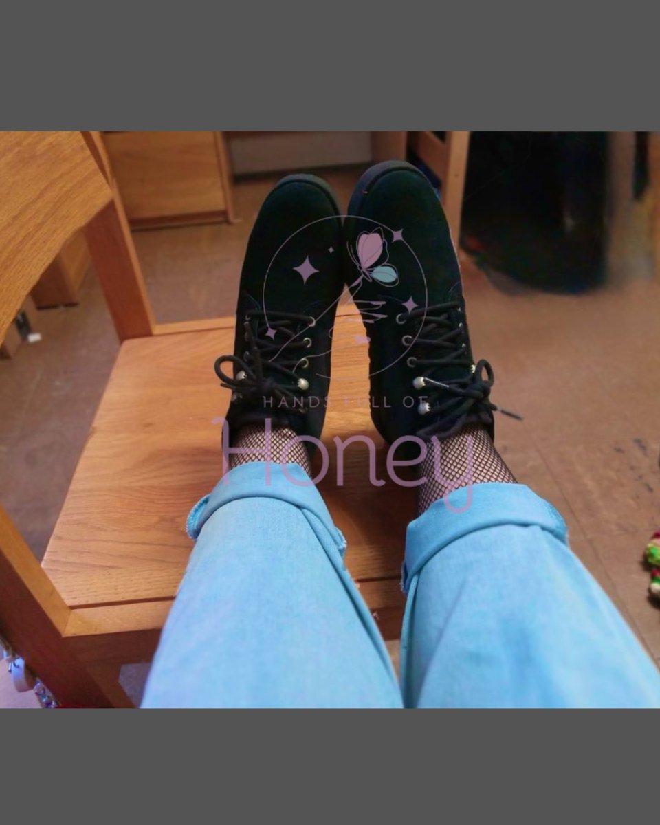 hands0fh0ney's tweet photo. Did you miss me daddy?

#ddlg #daddy #daddydaughter #daddydaughterbondingtime #stepdad #stepdaughter #ageplay #agegap #kink #feet https://t.co/6dzw1HGBxW