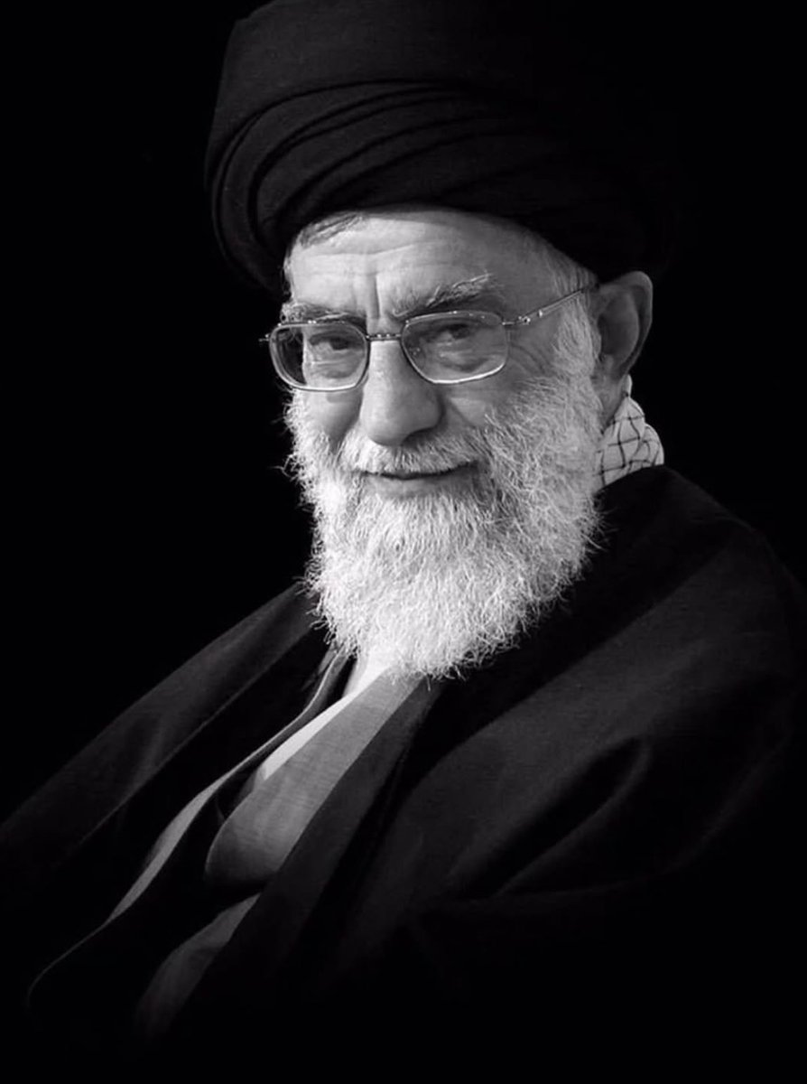 ultramillo's tweet photo. Innalillahi wainnailaihi rojiun😭🕊️🥀

#Iran #Khamenei #خامنئي https://t.co/bvEGsuTRqM