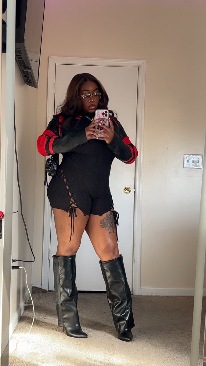 A S H L E Y 🩶 tweet media