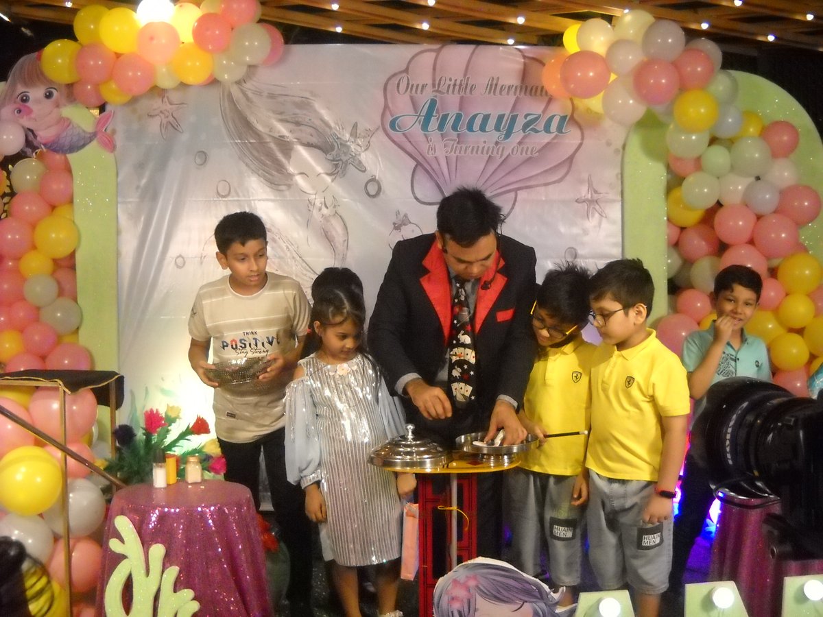 OmorSharif01's tweet image. 🪄 Children friendly Birthday Party Magic Show in Bangladesh 🌹!
🔍To know more search Google: Magician Omar Sharif/ Magician in Dhaka/ Good Magician Bangladesh/ Best Magician of Dhaka Bangladesh🇧🇩.
  #Picnic #Familyday #Reunion #MagicShow #OmarSharif #MagicianinDhakabangladesh