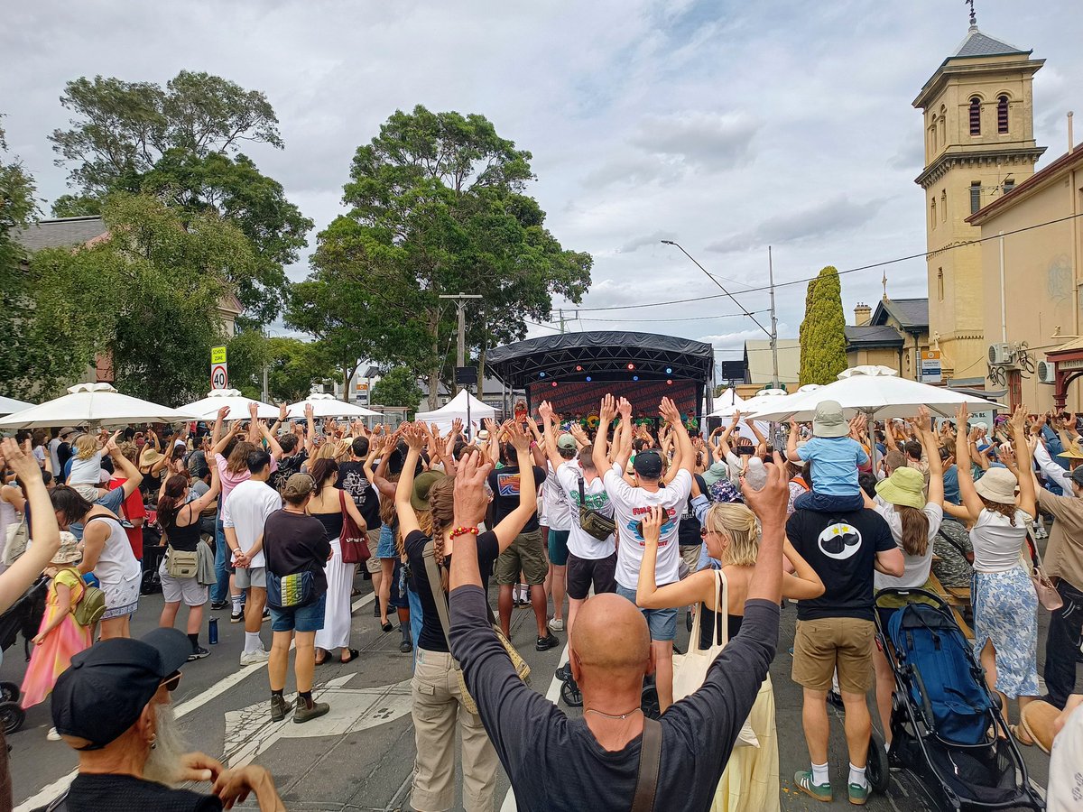 Melbourne Social Club and Fun Food & Friendship tweet media