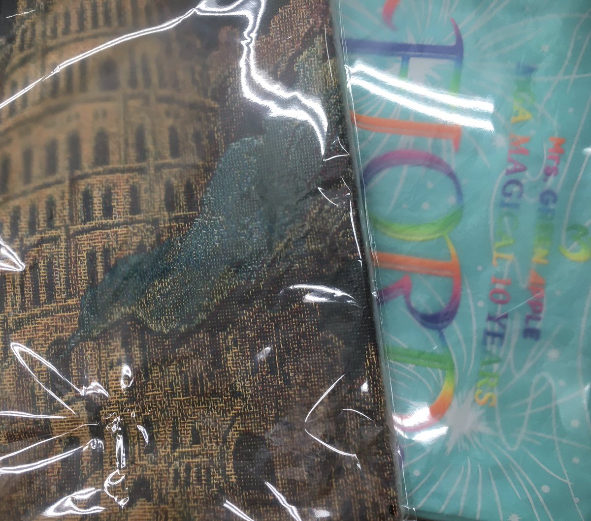 MrsGREENAPPLE ランダムガチャアタリ品出ししました🍏 バベルの塔の