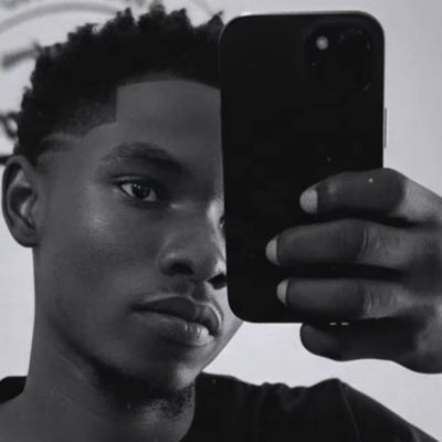 eddy__Gold's tweet photo. #NewProfilePic https://t.co/BhCU0SdxIm