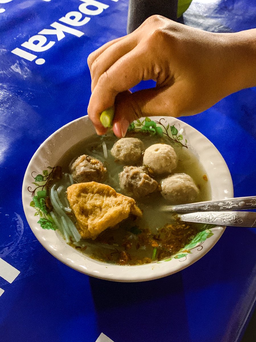 @bastronomika (Teh Bro 🍵) tweet media