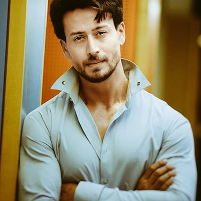 PragyyaJain's tweet image. Basic 4 Colours of Nature
Red Blue Green Yellow
Happy Holi Week To All
#Holi2026 #HappyHoli 
#Colors #Rainbow 
#TigerShroff #LagJaaGale 
@iTIGERSHROFF ❤️