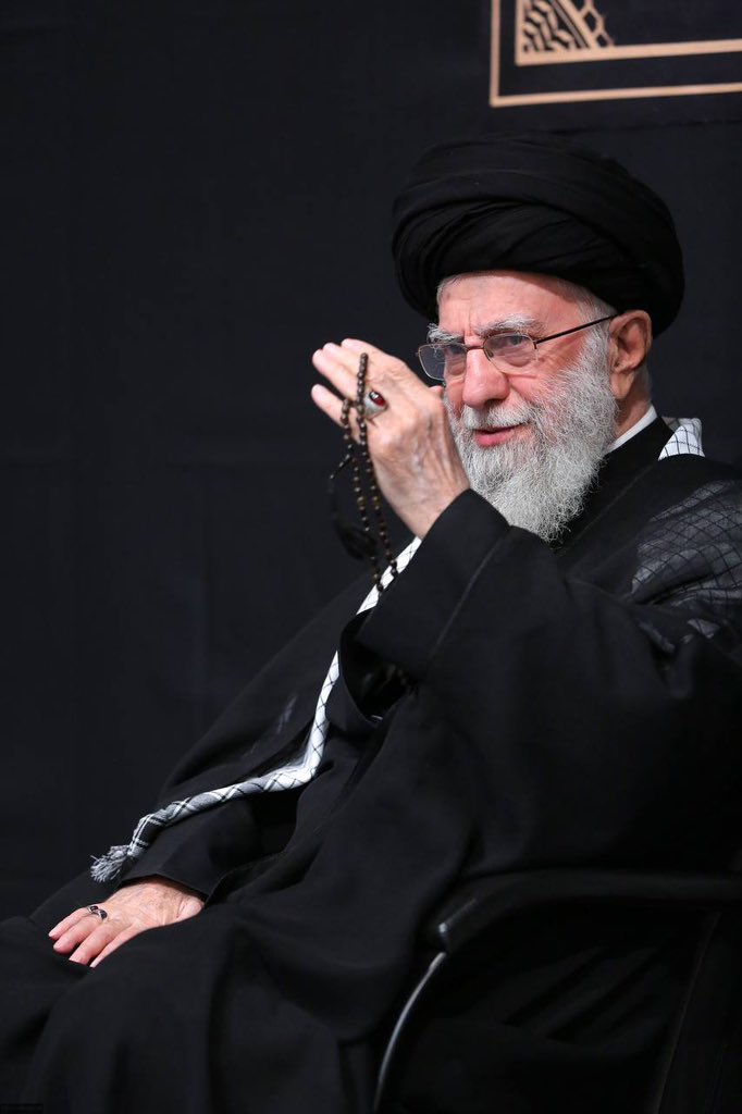 أنا عجوز، جسدي لا قيمة له. أجلس على كرسي وأراقب هذه الثورة. إن ظنت إسرائيل أنها تستطيع الانتصار بقتلي، فهي واهمة. هذه الثورة يقودها شباب إيران، وستبقى شامخة لا تُقهر. حتى لو قُتلت، لن تُمسّ إيران بسوء. إيران مؤسسة على الأخلاق، ولن تكون أبدًا عبدة لأحد في العالم.»

• آية الله