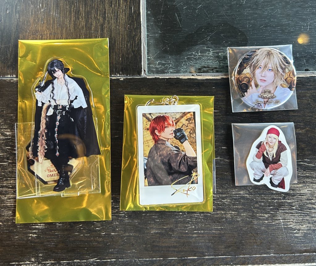 vt069482's tweet photo. 【交換/買取】 イケカフェ 海賊 グッズ チェキ

譲:OMEME、るこ、海ノ塩あいす、るか

求:あやと

❥敬称略
❥同種交換のみ。(チェキは異種可)
❥手渡し優先、17:30まで。

外にいるためIDございません。ご了承ください。
お声がけお願いいたします！ https://t.co/JNBhUw7Sjd