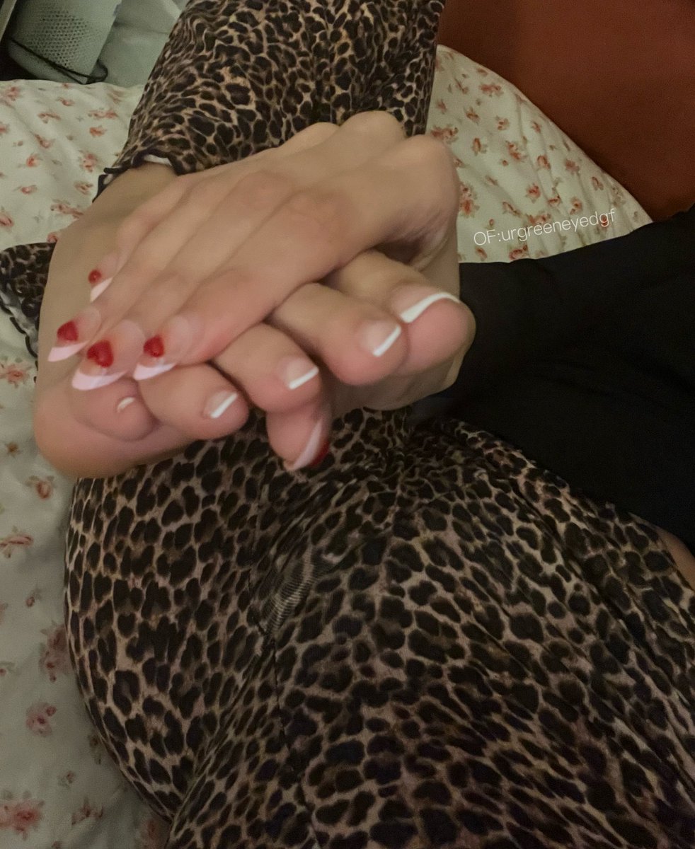 ☆ green eyed gf ☆ tweet media