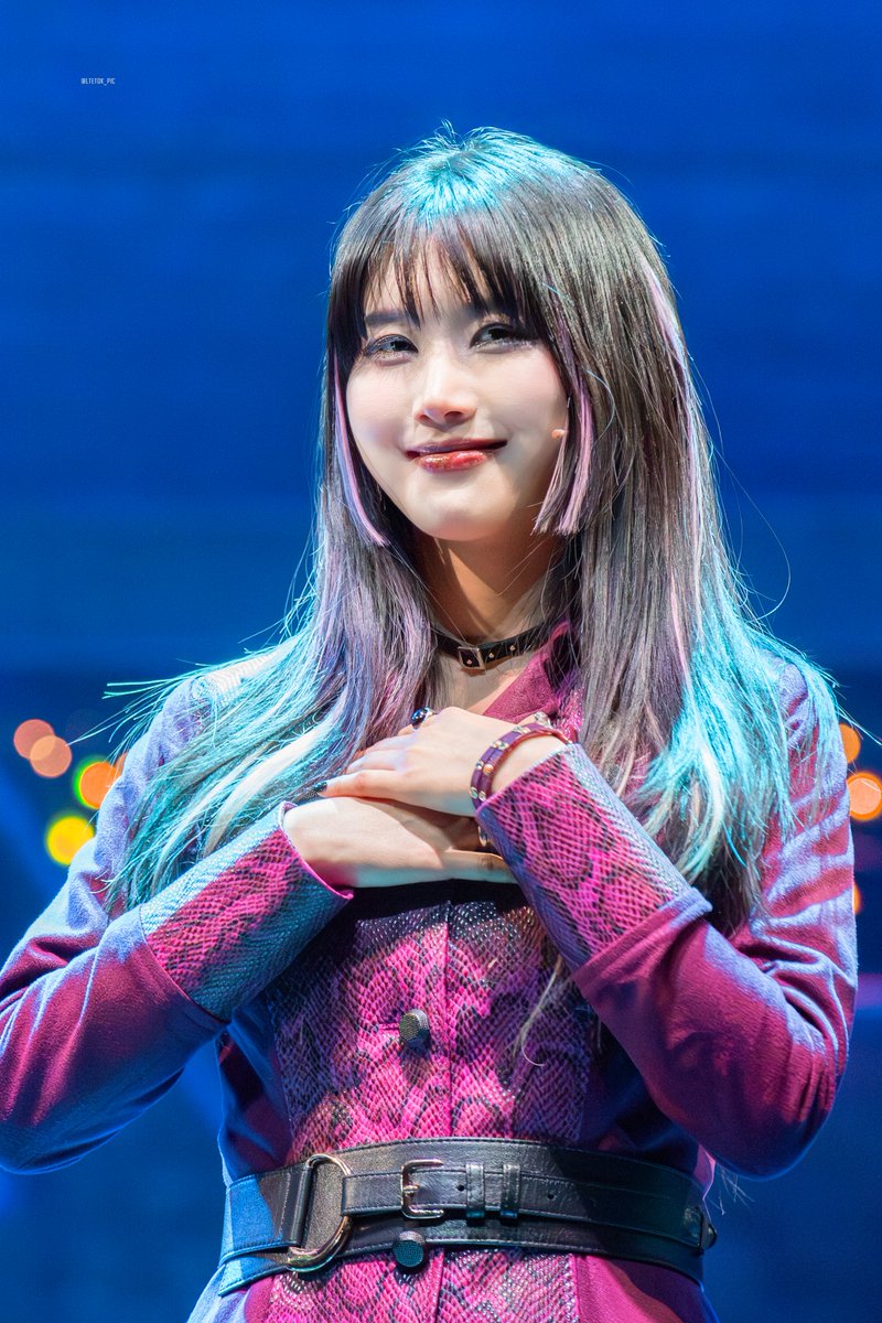 톸픽 tweet media
