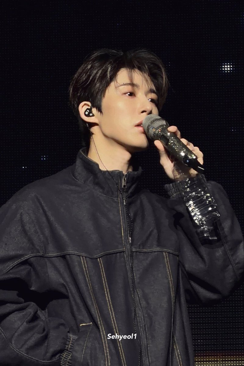 sehyeol1's tweet photo. DAY2 #2026THELASTPARADEENCOREINSEOUL #비아이 #김한빈 #BI https://t.co/KpECTxzLY0