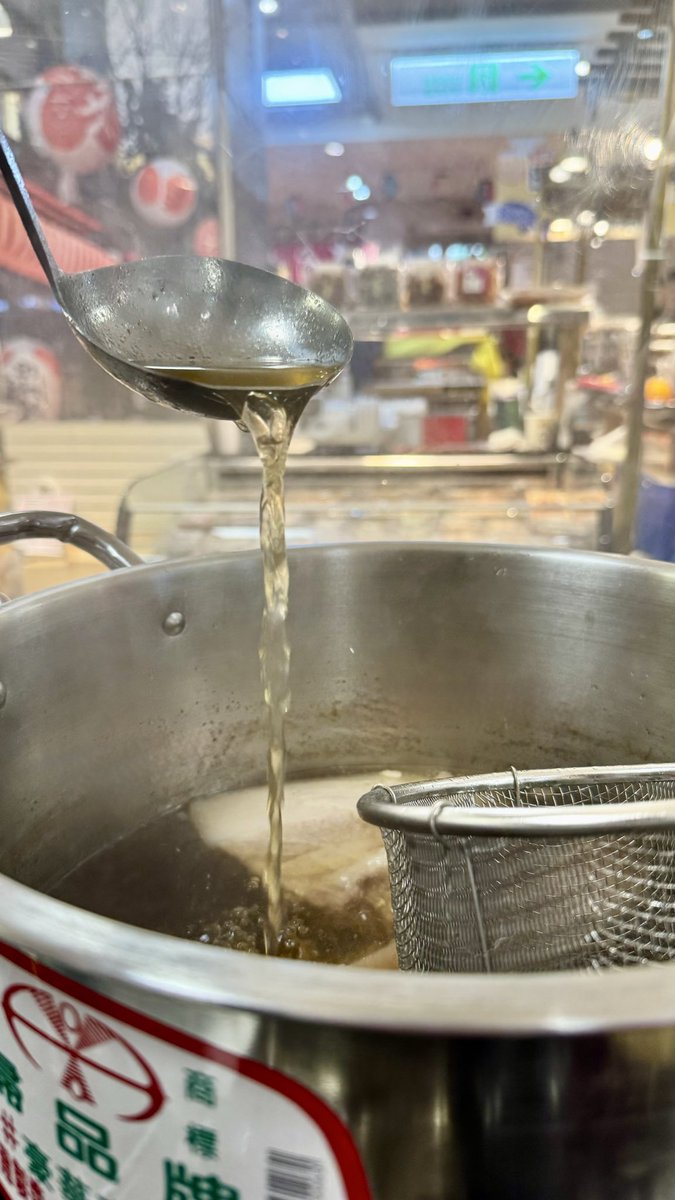 廣三 SOGO 熱烈開催中！
一定要來喝喝看使用沖繩正宗柴魚等 3 種食材熬煮的高湯！

今天沖繩蕎麥麵供應到晚上 21:00！
我們在 12 樓日本展等你喔～