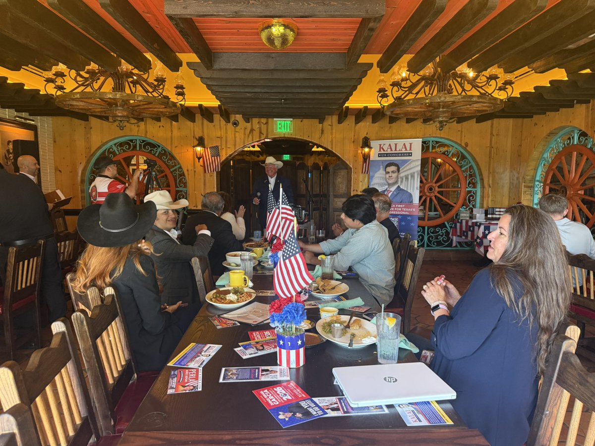 garcialawfirm's tweet image. Great meeting! Texas Agriculture Commissioner Sid Miller was the main speaker. Awesome information on what he is doing around the state. Good food and good turnout! #hcrp #gop #sisepuede #suvotoessuvoz #harriscountygop