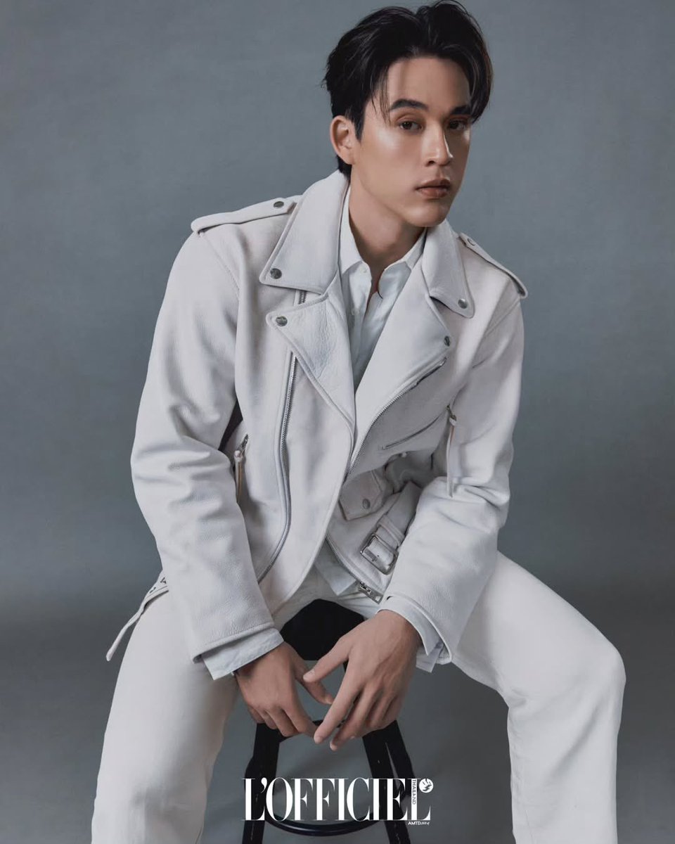 GAWINCASKEY_FC's tweet photo. { 01.03.26 }
📸 IG post : lofficielthai

#ldentity มากกว่าการแสดง คือพลังข้างในของ กวิน แคสกี้ บทสัมภาษณ์ครั้งนี้พาไปสำรวจความคิด แพสชัน และแรงบันดาลใจที่หล่อหลอมเส้นทางชีวิตของเขาในวันนี้ 

"เชื่อในสัญชาตญาณของตัวเอง ถ้าเราไม่รู้จะเชื่ออะไรดี ก็ให้เชื่อในความรู้สึกลึกๆ ของตัวเองไว้ก่อน ส่วนใหญ่ก็มักจะถูก ซึ่งผมรวมไปถึงทั้งการแสดงและการเล่นกีฬาด้วย"

อ่านบทสัมภาษณ์ได้ที่
🔗 https://t.co/946hyXdskk

————————————

🔗 https://t.co/k6FTOZajGM

#GawinCaskey
#LOfficielThailand #lofficiellife
