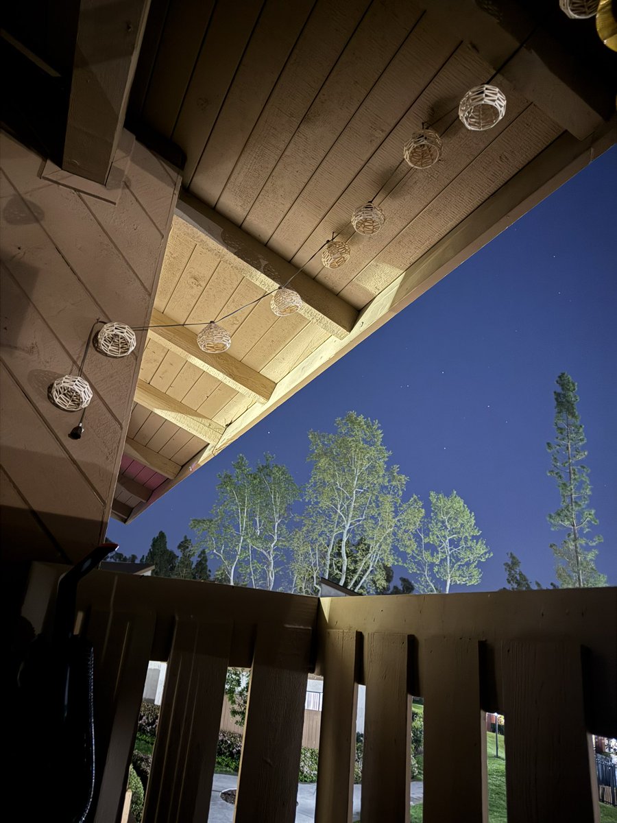 Hate it when I can’t sleep >:(