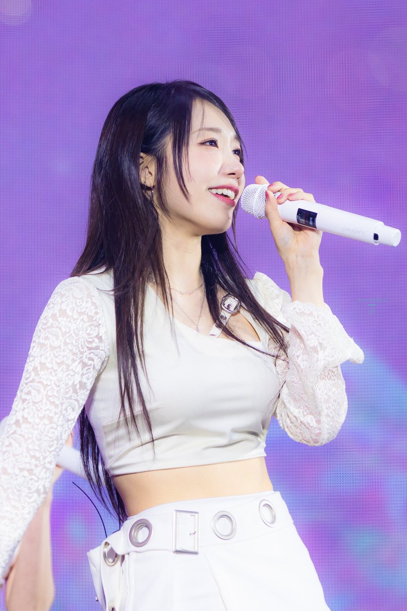 운하 tweet media