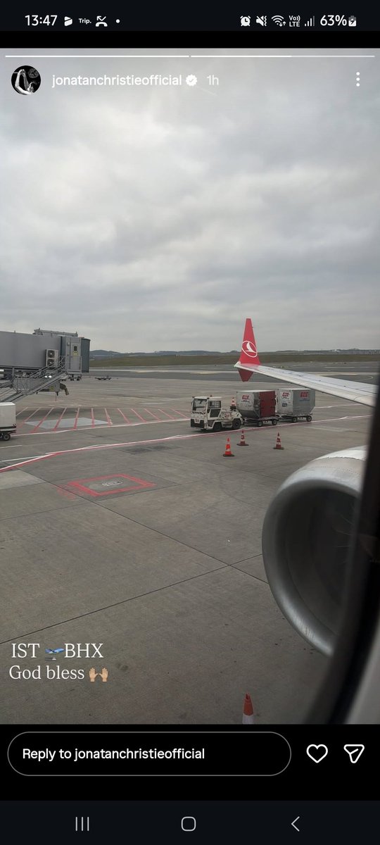 Jonatan udah transit di Istanbul ya guys otw ke Birmingham.

Sabar/Reza kemungkinan bareng Jonatan ya.
