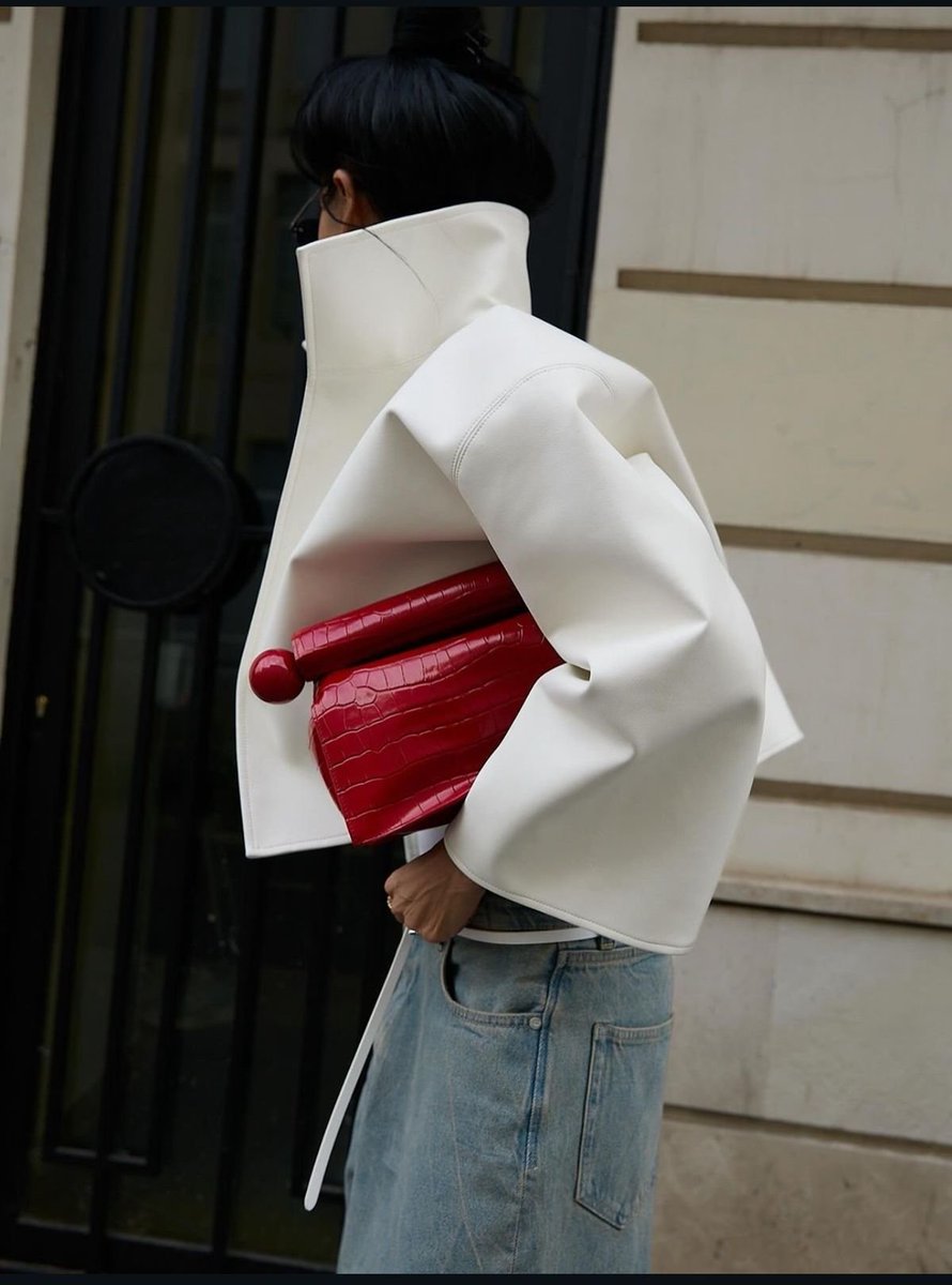 this bag randomly keeps showing up as if it's a sign