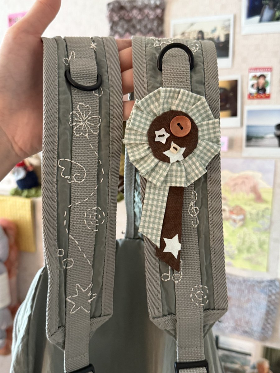 백팩을 새로 살까 하다가 구냥 리폼했슈🐸🎒