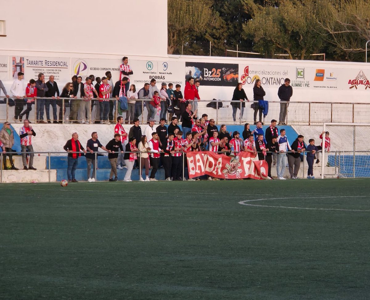 BandaPilo's tweet photo. Fuera de casa jugamos de local,pues hoy el Calderón tiene que ser una caldera,tenemos que estar a muerte con el equipo y técnicos para seguir luchando por el ansiado liderato,🙌🇲🇨🇵🇱💪@AtcoMonzon #UnidosTodosJuntosNoNosPodranParar #AupaAtleti https://t.co/y5n6WwTPgp