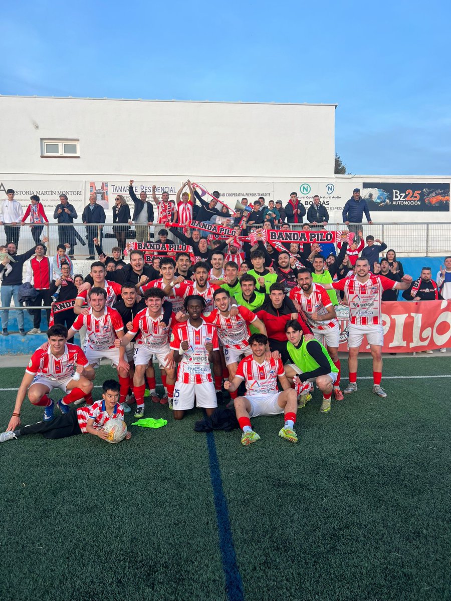 BandaPilo's tweet photo. Fuera de casa jugamos de local,pues hoy el Calderón tiene que ser una caldera,tenemos que estar a muerte con el equipo y técnicos para seguir luchando por el ansiado liderato,🙌🇲🇨🇵🇱💪@AtcoMonzon #UnidosTodosJuntosNoNosPodranParar #AupaAtleti https://t.co/y5n6WwTPgp