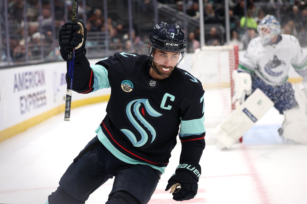 Steph Chambers tweet media