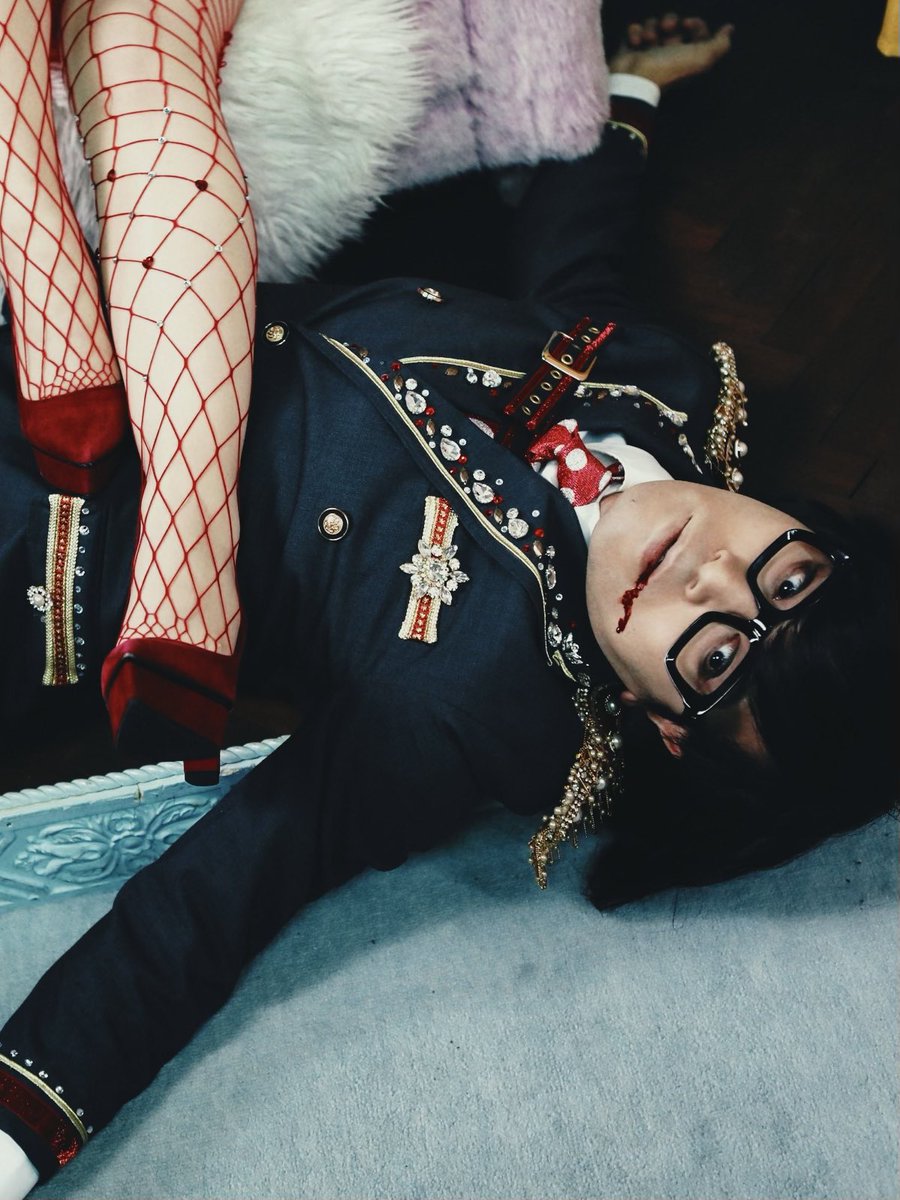 踊る阿呆に見る阿呆 君は

🪦instagram.com/p/DVVRfVekaV1/…