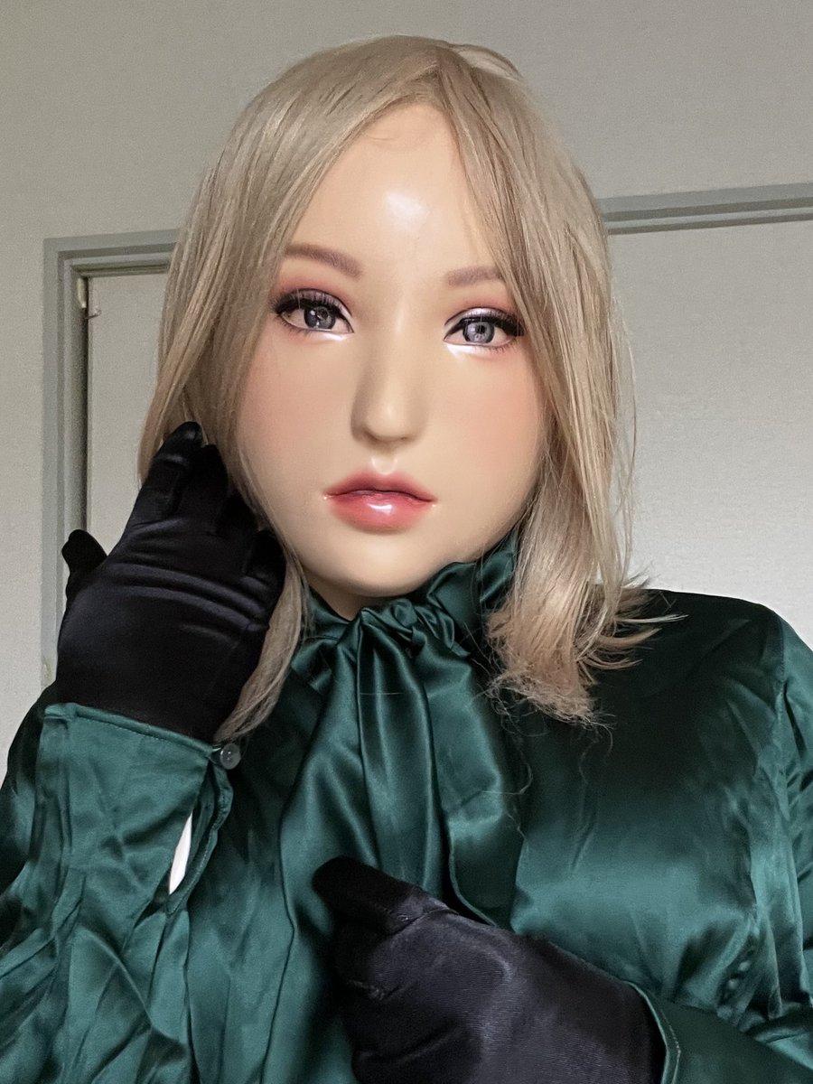 エステル tweet media