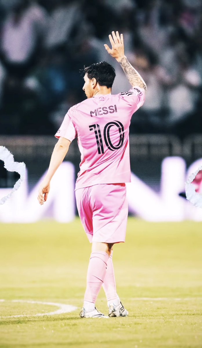 Morning Motivation 💪 

Never be in a competition with anyone but to yourself.
Get better each day and don't get distracted by people's success.
Keep showing up. Your efforts will show up soon.

Have a great day!