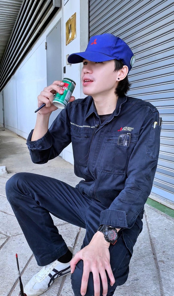 Thitipong162's tweet photo. กินกาแฟแก้ง่วง
แล้วแก้เงี่euต้องกินอะไรคับ ☺️#ระยอง #มาบยางพร18 https://t.co/XbfX9MS4aF