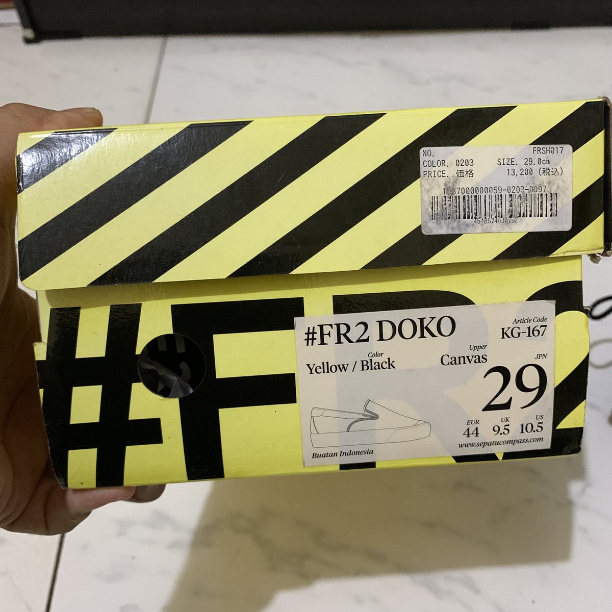 sanemune's tweet photo. Sepatu Compass x FR2 Doko? Retrograde Slip On Japan Edition - Size 29/44
BNIB https://t.co/HgwcCuqM8H